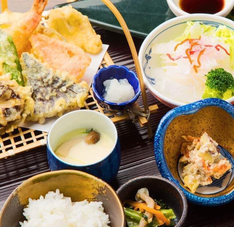 筑後 羽犬塚のランチに個室で定食を堪能 テイクアウト 出前もおすすめ 筑後 羽犬塚のランチに個室で定食を堪能 テイクアウト 出前もおすすめ